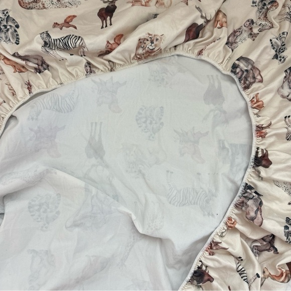 Safari Animal (Lions, Elephants, Zebras etc) print crib sheet by Totaha - Picture 3 of 6